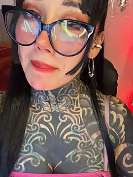 Musedreams online show from April 4, 2026, 2:18 am