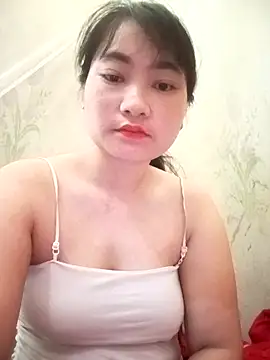 Linh Hoang online show from June 4, 2026, 7:57 am