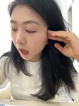 Shanshan 1267 online show from April 21, 2026, 4:41 am
