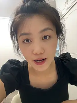 Shanshan 1267 online show from May 10, 2026, 2:08 pm