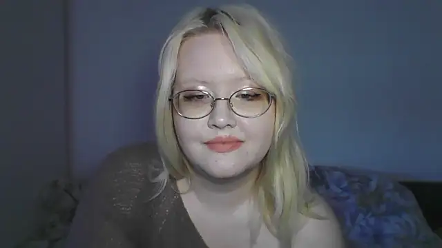 Elayne Sweet online show from May 10, 2026, 6:06 am