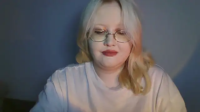Snapshot of Elayne_Sweet chatting on June 30, 2026, 6:02 am Elayne Sweet online show from June 30, 2026, 6:02 am