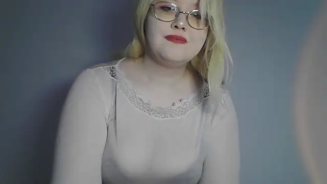 Snapshot of Elayne_Sweet chatting on July 6, 2026, 6:09 am Elayne Sweet online show from July 6, 2026, 6:09 am