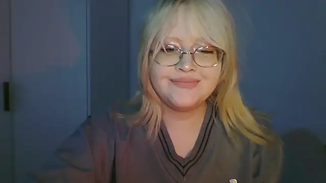 Snapshot of Elayne_Sweet chatting on May 29, 2026, 6:08 am Elayne Sweet online show from May 29, 2026, 6:08 am