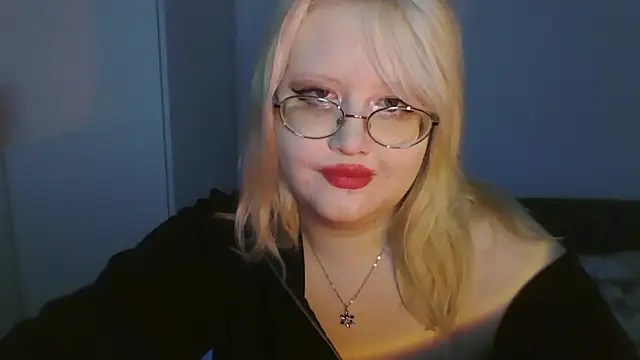 Snapshot of Elayne_Sweet chatting on May 28, 2026, 6:10 am Elayne Sweet online show from May 28, 2026, 6:10 am