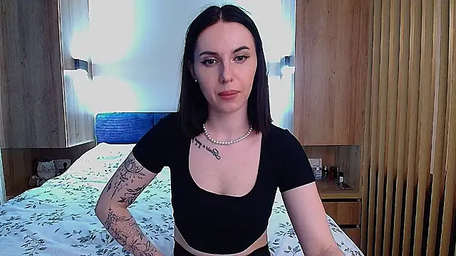 Snapshot of Sour_Berry_ chatting on May 8, 2026, 3:05 pm Sour Berry online show from May 8, 2026, 3:05 pm