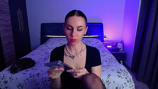 Snapshot of Sour_Berry_ chatting on April 23, 2026, 3:24 pm Sour Berry online show from April 23, 2026, 3:24 pm