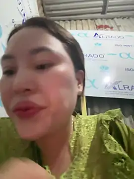 Lina-Naughty online show from April 23, 2026, 5:58 am