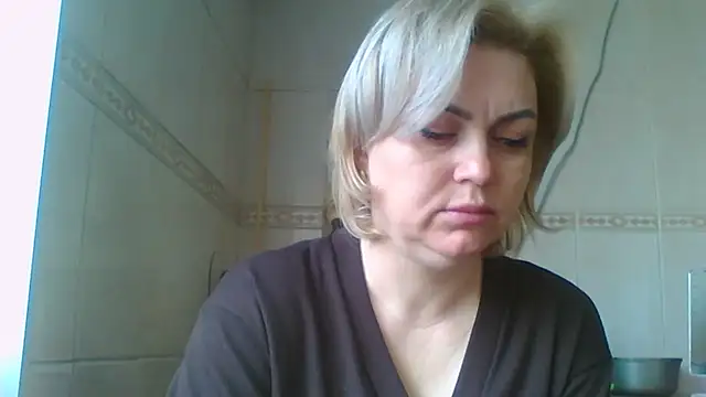 SylvieGold453 online show from April 2, 2026, 6:53 am