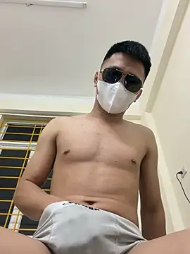 boydamx9 online show from April 14, 2026, 12:26 am