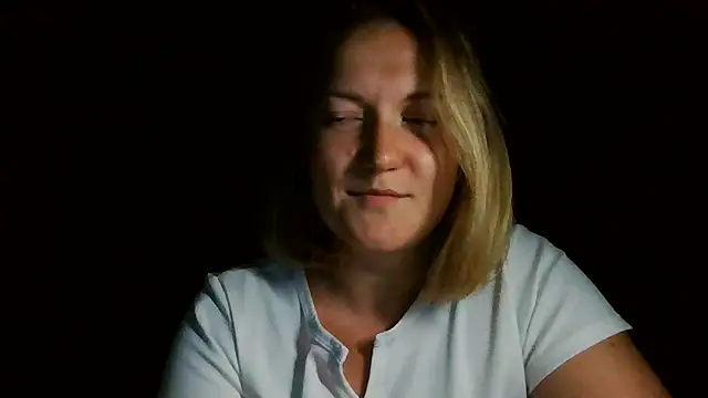 TinaKittyX online show from June 27, 2026, 8:04 pm
