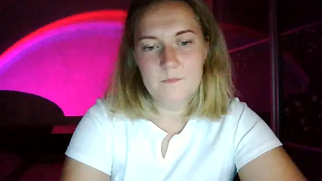TinaKittyX online show from July 29, 2026, 7:57 pm
