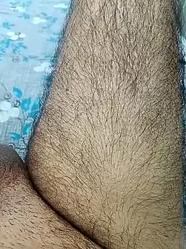 Snapshot of yourdreamman007_ chatting on April 3, 2026, 5:52 pm yourdreamman007 online show from April 3, 2026, 5:52 pm