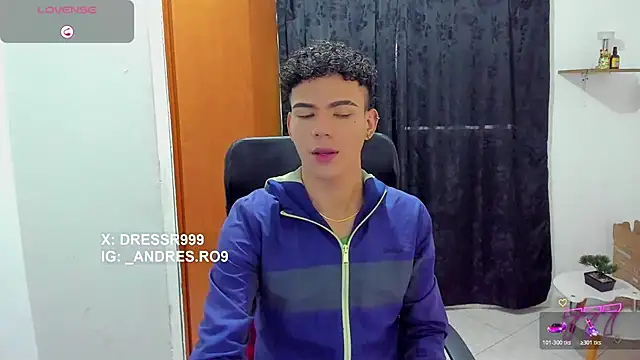 sebascuterouss online show from July 3, 2026, 11:39 am
