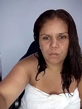Zafiro MD online show from April 19, 2026, 1:45 pm