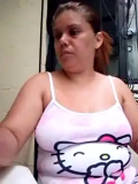 Zafiro MD online show from May 18, 2026, 1:27 pm