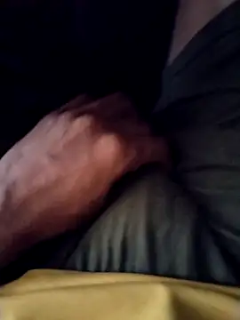 Snapshot of Daddy_004__ chatting on April 6, 2026, 9:32 am Daddy 004 online show from April 6, 2026, 9:32 am