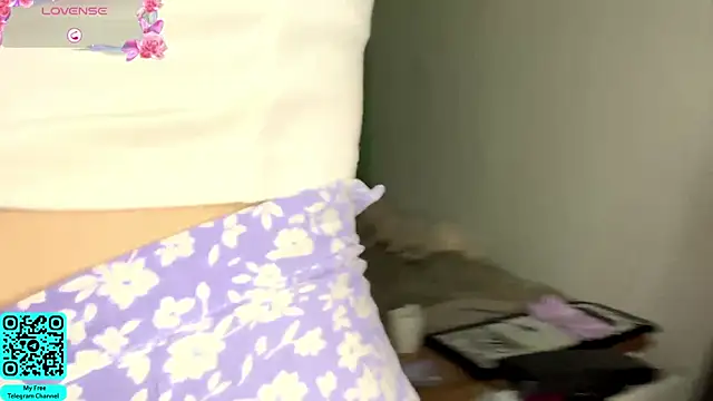 MadalynNosel online show from May 26, 2026, 7:06 am