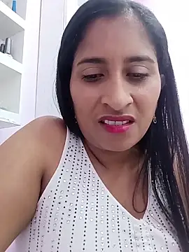 SofiaMendez1  online show from April 30, 2026, 8:57 pm