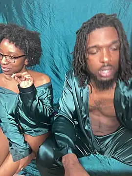 Fijixxxx online show from April 13, 2026, 2:37 am