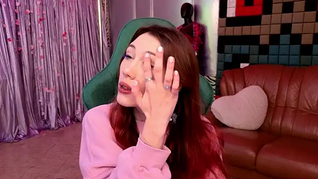 Snapshot of northern_moon chatting on April 4, 2026, 5:14 am northern moon online show from April 4, 2026, 5:14 am