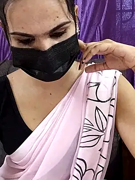 Snapshot of Shakshana-queen chatting on April 2, 2026, 8:32 am Shakshana-queen online show from April 2, 2026, 8:32 am