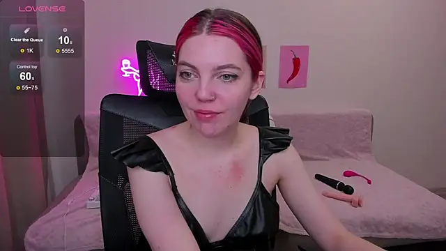 Marie Reyess online show from May 13, 2026, 1:56 am