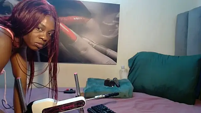 Snapshot of Lola-77 chatting on May 17, 2026, 10:59 am Lola-77 online show from May 17, 2026, 10:59 am