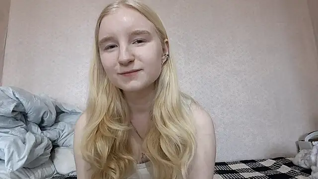 Snapshot of ForwentSeat chatting on April 4, 2026, 7:15 am ForwentSeat online show from April 4, 2026, 7:15 am