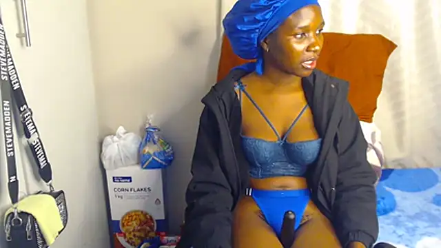Juicytities20 online show from June 9, 2026, 6:42 pm