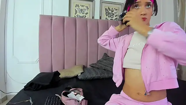 Alexa fox669 online show from June 25, 2026, 1:27 pm