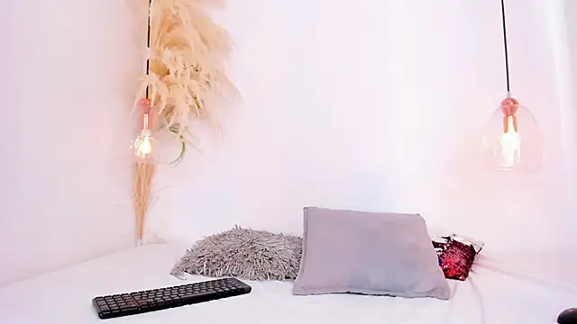 Alexa fox669 online show from May 19, 2026, 1:18 pm