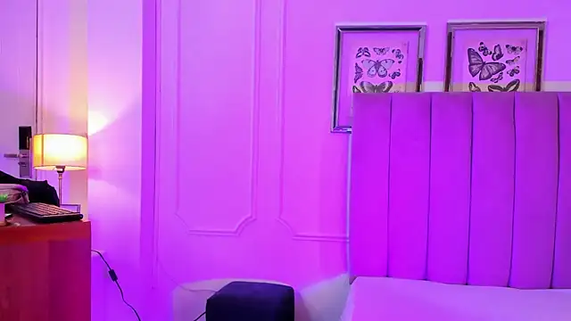 Alexa fox669 online show from July 10, 2026, 1:11 pm