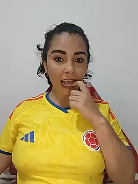Emily Divi69 online show from June 18, 2026, 12:53 am