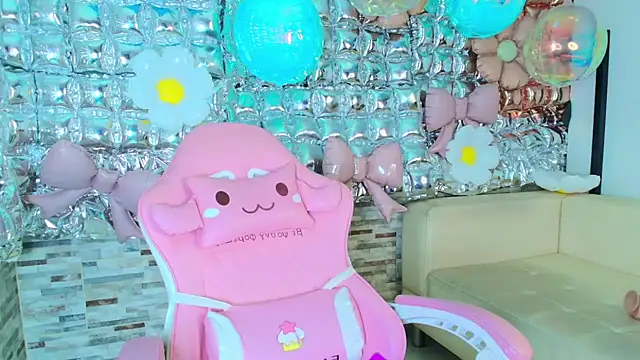candy-paris online show from June 19, 2026, 4:35 pm