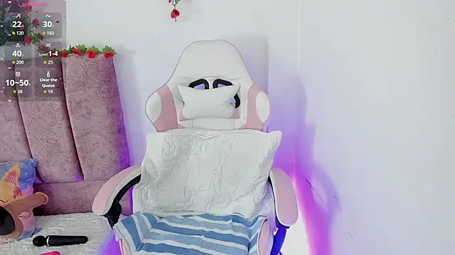 alisson boobs   online show from June 8, 2026, 10:43 pm