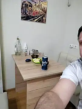 Zupiru online show from May 25, 2026, 6:06 pm