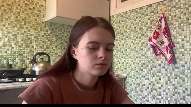 KikiAmino online show from April 21, 2026, 3:13 am
