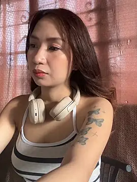 Snapshot of Aki_lee chatting on April 29, 2026, 8:18 am Aki lee online show from April 29, 2026, 8:18 am