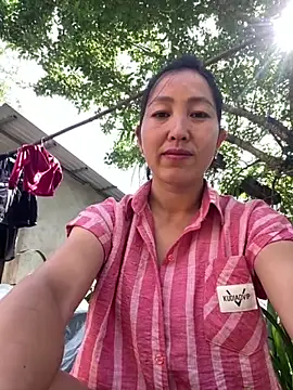 Huonglyna online show from May 16, 2026, 1:26 am