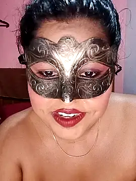 Maskedcurves online show from April 20, 2026, 7:00 am