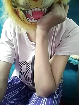 SEEMA01990 online show from August 1, 2026, 5:11 pm