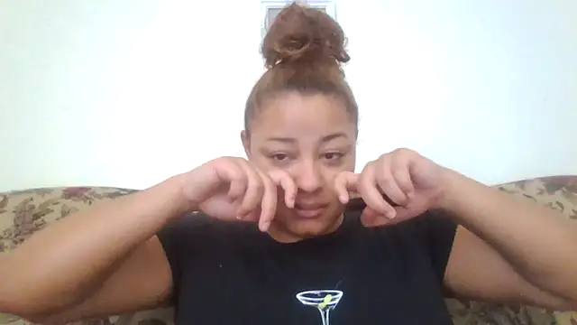 madzbailey online show from June 10, 2026, 3:35 pm