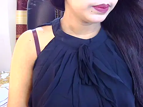 Snapshot of Noor_Zarin chatting on May 9, 2026, 7:06 pm Noor Zarin online show from May 9, 2026, 7:06 pm