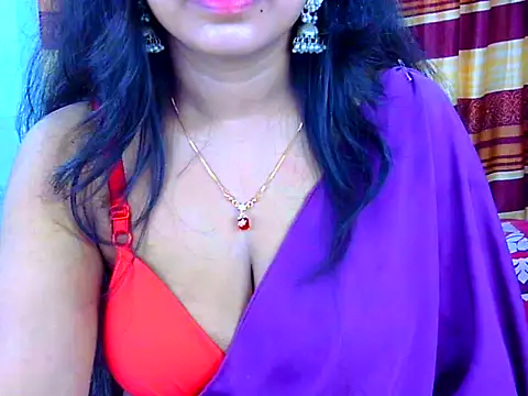 Snapshot of Noor_Zarin chatting on April 12, 2026, 12:47 am Noor Zarin online show from April 12, 2026, 12:47 am