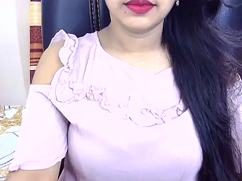 Snapshot of Noor_Zarin chatting on May 9, 2026, 7:01 am Noor Zarin online show from May 9, 2026, 7:01 am