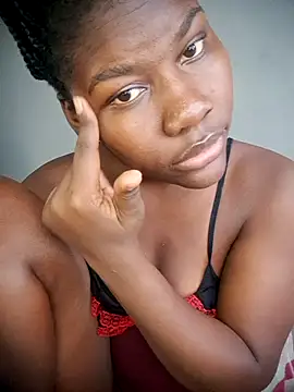 cutierany20 online show from April 14, 2026, 9:47 am