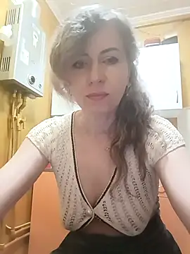 TaynaSecret online show from May 5, 2026, 8:34 pm