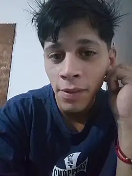 angelfenix3003 online show from April 5, 2026, 1:12 am