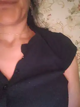 sara 41 online show from June 17, 2026, 5:01 pm